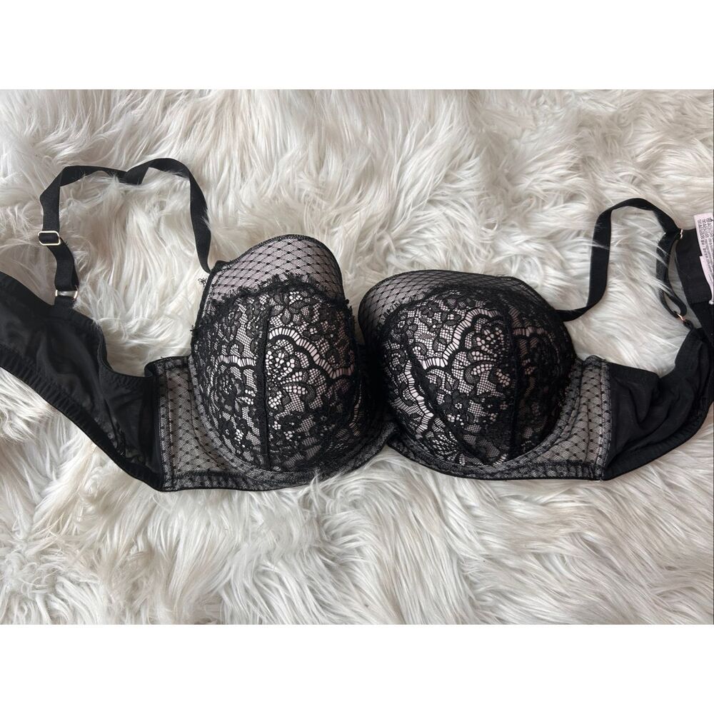 Victoria’s Secret dream Angel Demi bra size 42C lace black and pink push-up wire